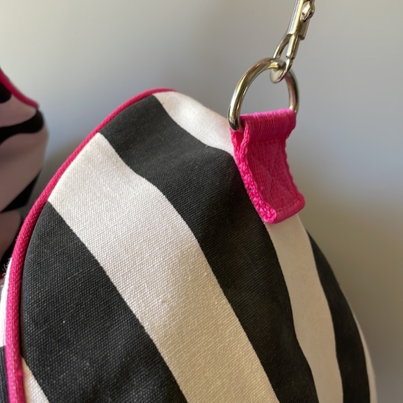 Victoria’s Secret large travel gym bag - Picture 9 of 14